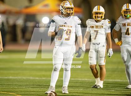 Thumbnail 3 in Simi Valley vs. Edison (CIF SS Division 3 Championship) photogallery.