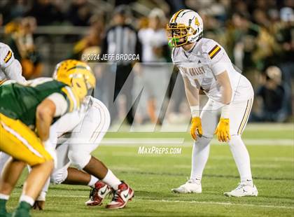 Thumbnail 1 in Simi Valley vs. Edison (CIF SS Division 3 Championship) photogallery.