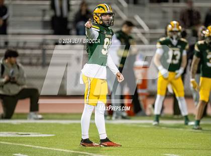 Thumbnail 3 in Simi Valley vs. Edison (CIF SS Division 3 Championship) photogallery.