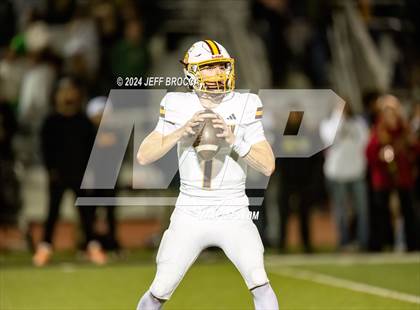Thumbnail 2 in Simi Valley vs. Edison (CIF SS Division 3 Championship) photogallery.