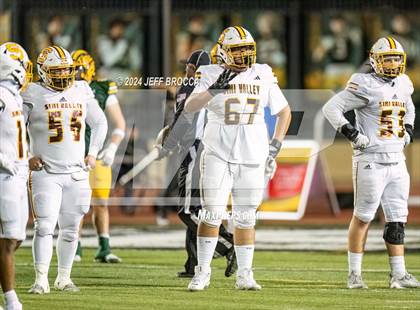 Thumbnail 3 in Simi Valley vs. Edison (CIF SS Division 3 Championship) photogallery.