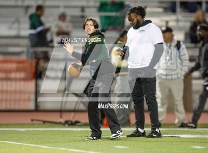 Thumbnail 3 in Simi Valley vs. Edison (CIF SS Division 3 Championship) photogallery.