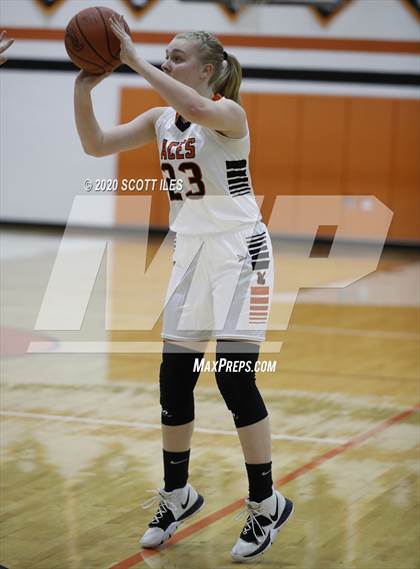 Thumbnail 1 in Johnstown-Monroe @ Amanda-Clearcreek (OHSAA D3 Sectional Playoff) photogallery.