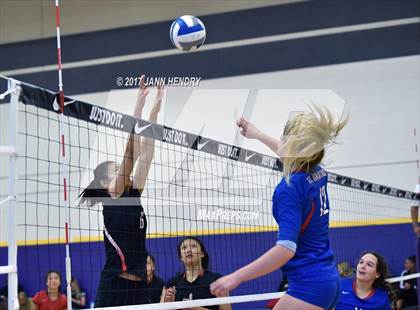 Thumbnail 3 in St. Ignatius vs. 'Iolani (Durango Fall Classic) photogallery.