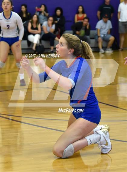 Thumbnail 3 in St. Ignatius vs. 'Iolani (Durango Fall Classic) photogallery.