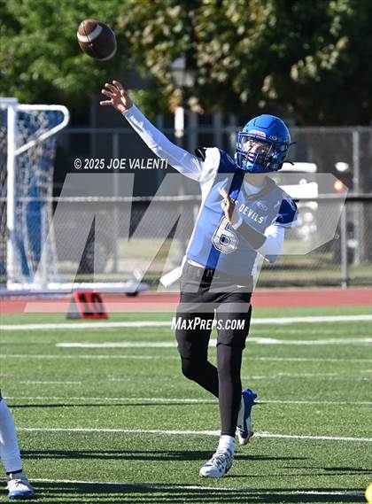 Thumbnail 1 in JV: Williamsville North @ Kenmore West photogallery.