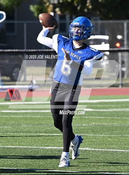 Thumbnail 3 in JV: Williamsville North @ Kenmore West photogallery.