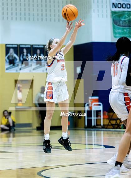 Thumbnail 3 in Marvin Ridge vs. Cuthbertson photogallery.