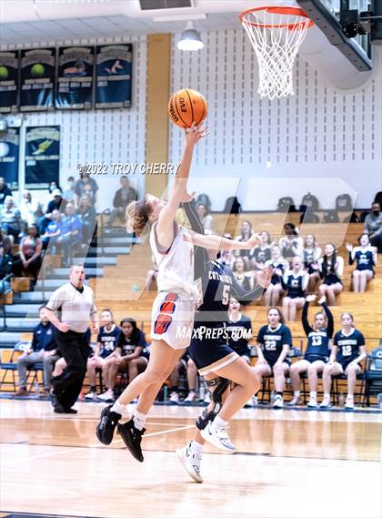 Thumbnail 3 in Marvin Ridge vs. Cuthbertson photogallery.