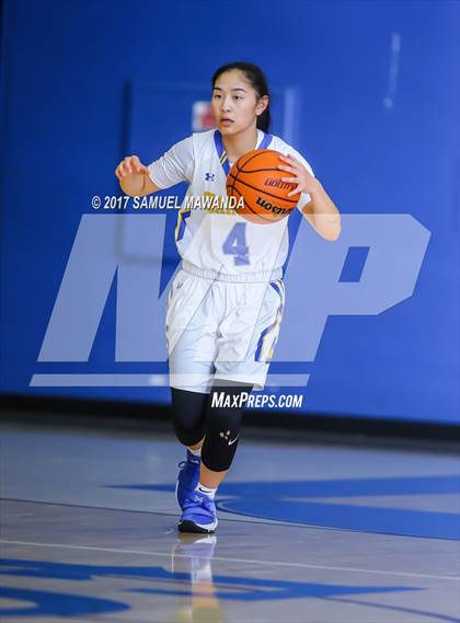 Thumbnail 3 in Chaminade vs. Agoura (El Camino Real Holiday Tournament) photogallery.