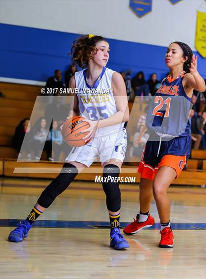 Thumbnail 1 in Chaminade vs. Agoura (El Camino Real Holiday Tournament) photogallery.