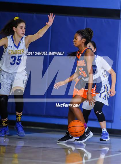 Thumbnail 1 in Chaminade vs. Agoura (El Camino Real Holiday Tournament) photogallery.