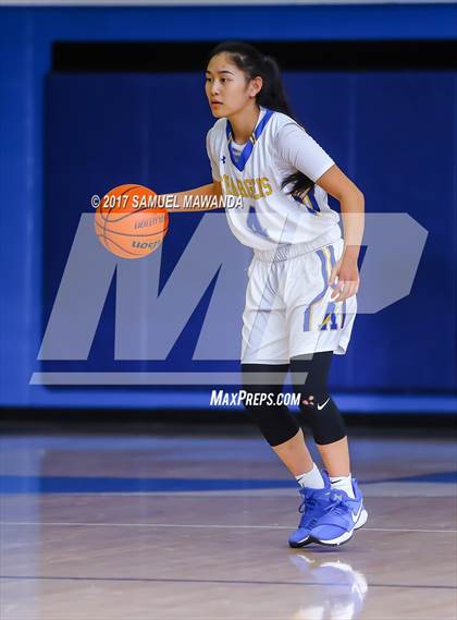 Thumbnail 3 in Chaminade vs. Agoura (El Camino Real Holiday Tournament) photogallery.