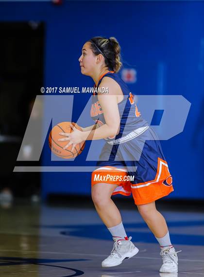 Thumbnail 2 in Chaminade vs. Agoura (El Camino Real Holiday Tournament) photogallery.
