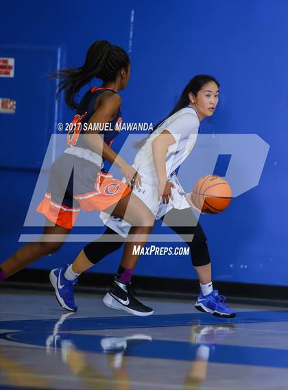 Thumbnail 3 in Chaminade vs. Agoura (El Camino Real Holiday Tournament) photogallery.