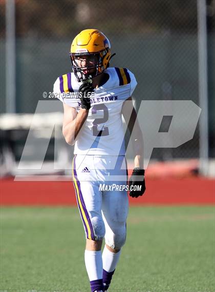 Thumbnail 1 in Middletown @ Salesian College Preparatory (CIF NCS D6 Playoffs) photogallery.
