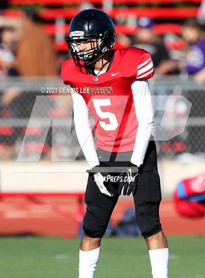 Thumbnail 1 in Middletown @ Salesian College Preparatory (CIF NCS D6 Playoffs) photogallery.