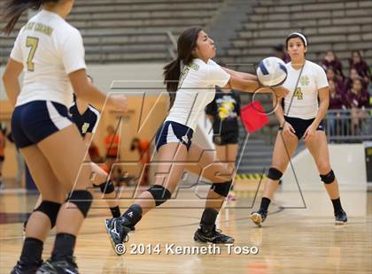 Thumbnail 3 in Holy Cross vs McAllen (SAISD Tournament) photogallery.