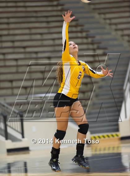 Thumbnail 3 in Holy Cross vs McAllen (SAISD Tournament) photogallery.