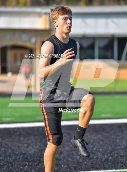 Thumbnail 1 in Gladewater @ Gilmer photogallery.