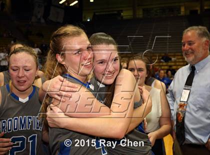 Thumbnail 3 in Broomfield vs. ThunderRidge (CHSAA 5A Final) photogallery.