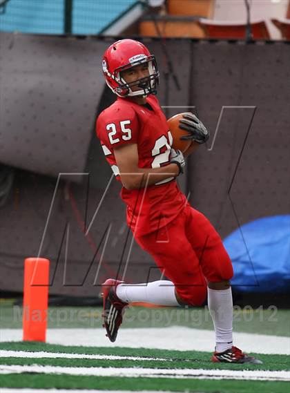 Thumbnail 3 in Lahainaluna vs. Nanakuli (HHSAA D2 Semifinal) photogallery.