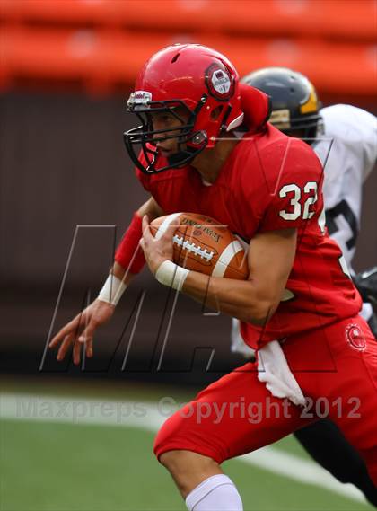 Thumbnail 3 in Lahainaluna vs. Nanakuli (HHSAA D2 Semifinal) photogallery.