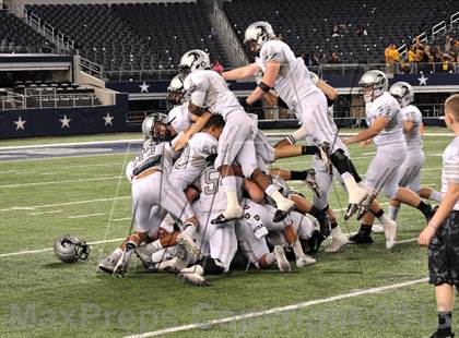 Thumbnail 1 in Brennan vs. Guyer (UIL 4A Division 1 Final)  photogallery.