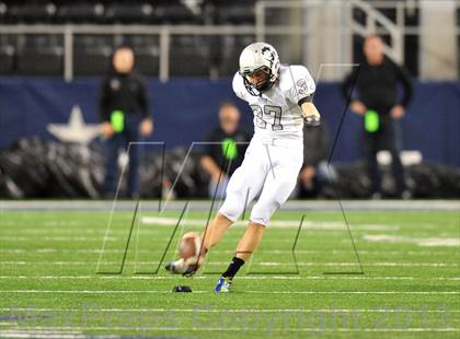 Thumbnail 1 in Brennan vs. Guyer (UIL 4A Division 1 Final)  photogallery.