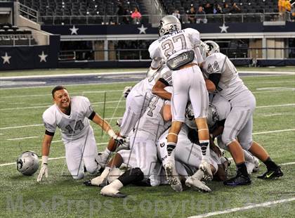 Thumbnail 2 in Brennan vs. Guyer (UIL 4A Division 1 Final)  photogallery.