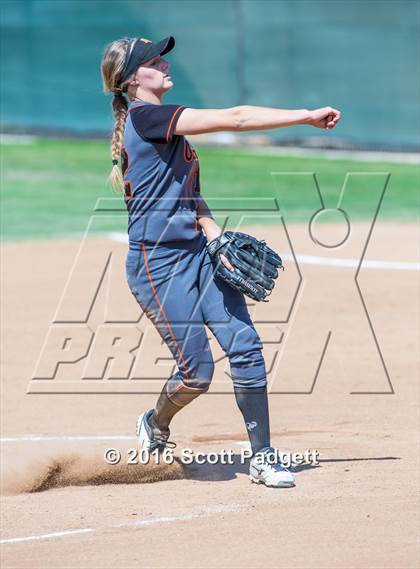 Thumbnail 3 in Great Oak vs. Huntington Beach photogallery.