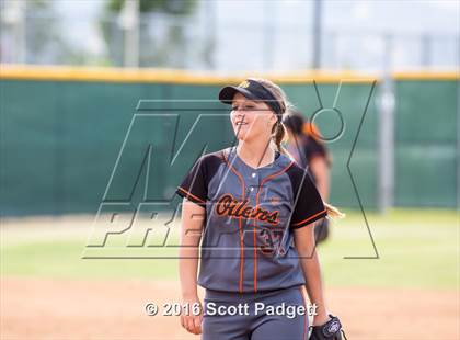 Thumbnail 2 in Great Oak vs. Huntington Beach photogallery.