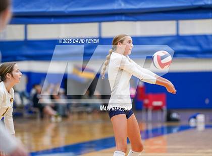 Thumbnail 3 in JV: Kettle Moraine vs West Bend West (Waukesha West GVB JV1 Invitational) photogallery.