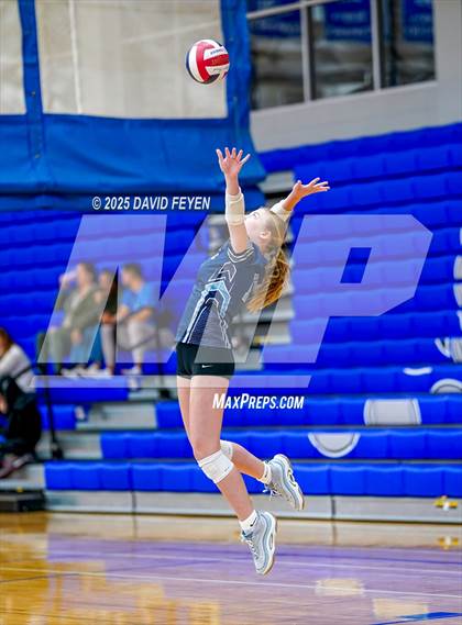 Thumbnail 3 in JV: Kettle Moraine vs West Bend West (Waukesha West GVB JV1 Invitational) photogallery.