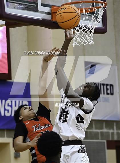Thumbnail 1 in La Salle Academy vs. Tolman (RIIL Elite 8) photogallery.