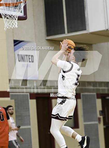 Thumbnail 3 in La Salle Academy vs. Tolman (RIIL Elite 8) photogallery.