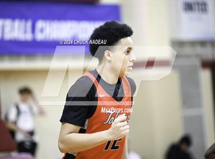 Thumbnail 1 in La Salle Academy vs. Tolman (RIIL Elite 8) photogallery.