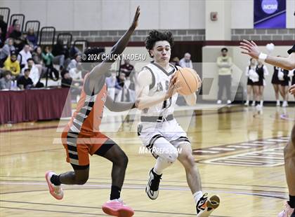 Thumbnail 1 in La Salle Academy vs. Tolman (RIIL Elite 8) photogallery.