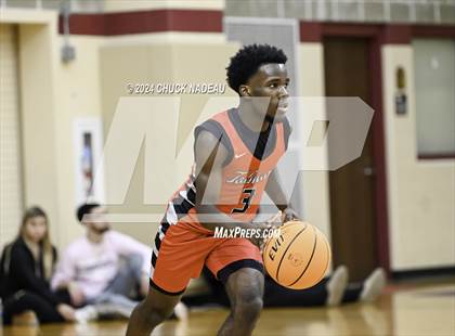 Thumbnail 3 in La Salle Academy vs. Tolman (RIIL Elite 8) photogallery.