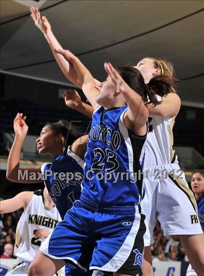 Thumbnail 3 in Norco vs. Foothill (CIF SS D2A Final) photogallery.