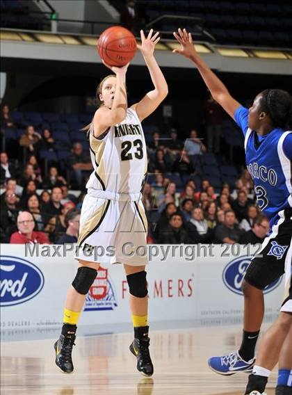 Thumbnail 2 in Norco vs. Foothill (CIF SS D2A Final) photogallery.