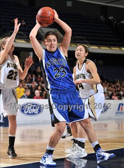 Thumbnail 3 in Norco vs. Foothill (CIF SS D2A Final) photogallery.
