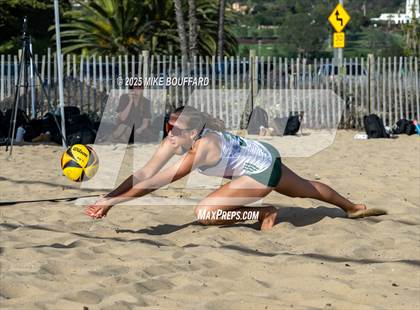 Thumbnail 1 in Buena @ Santa Barbara photogallery.