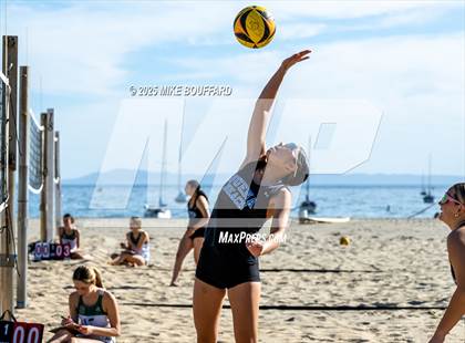 Thumbnail 1 in Buena @ Santa Barbara photogallery.