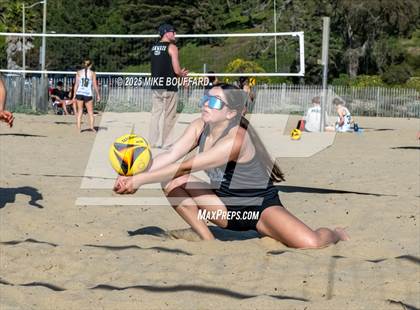 Thumbnail 1 in Buena @ Santa Barbara photogallery.