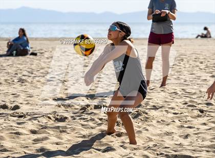 Thumbnail 1 in Buena @ Santa Barbara photogallery.