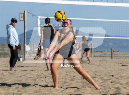 Thumbnail 1 in Buena @ Santa Barbara photogallery.