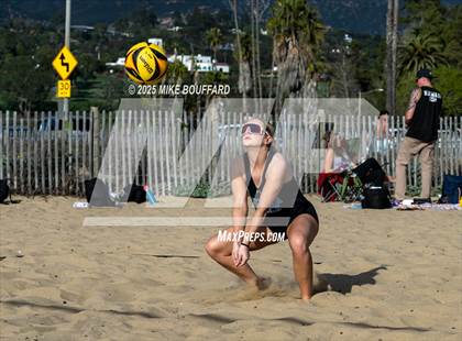 Thumbnail 1 in Buena @ Santa Barbara photogallery.