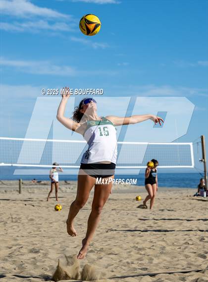 Thumbnail 2 in Buena @ Santa Barbara photogallery.