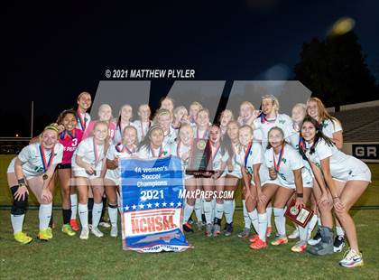 Thumbnail 3 in Pinecrest vs. Myers Park (2 of 2 - NCHSAA 4A Final - Pre-Game, Post-Game, Awards, Group Photos) photogallery.